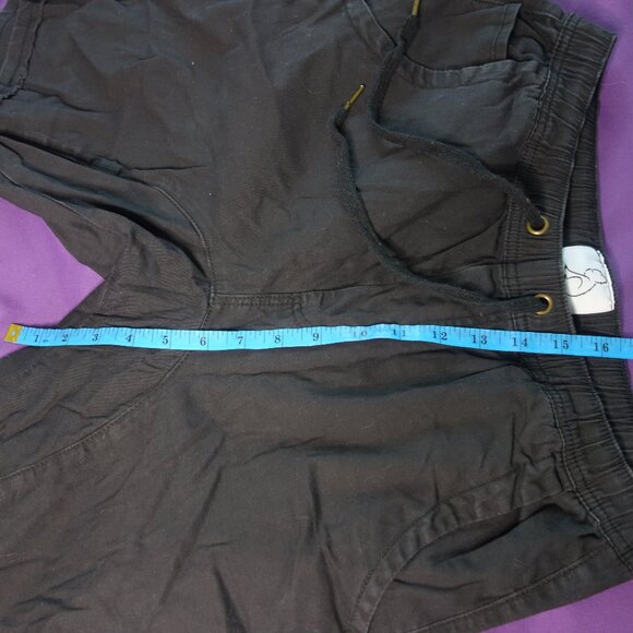 Kuwallatee Men's KUL-S1634 Design in Canada Black Chino Shorts Size M - Picture 4 of 14